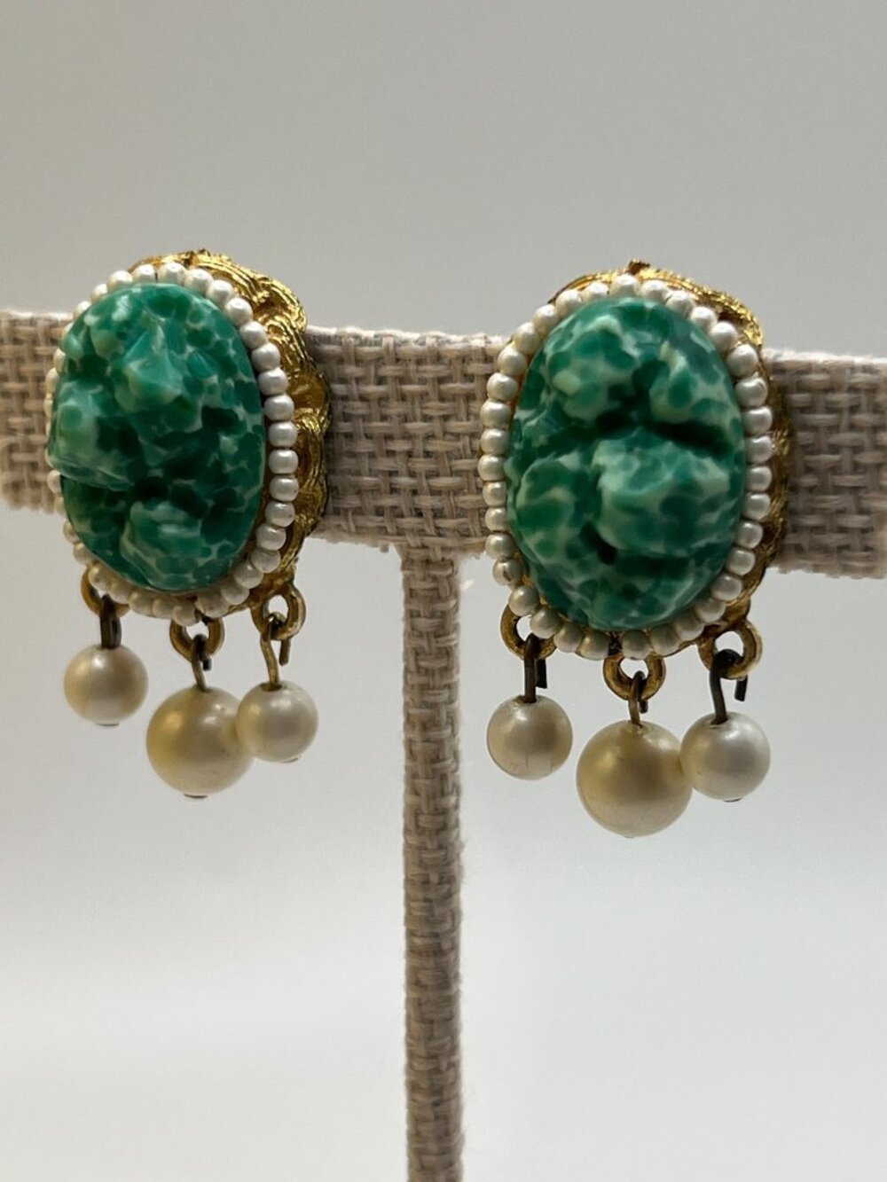 Rare Early Miriam Haskell Green Molded Glass Faux Pearl Clip Earrings Unsigned
